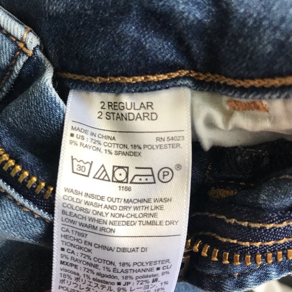 Old Navy Rockstar Skinny Jeans - Picture 4 of 4